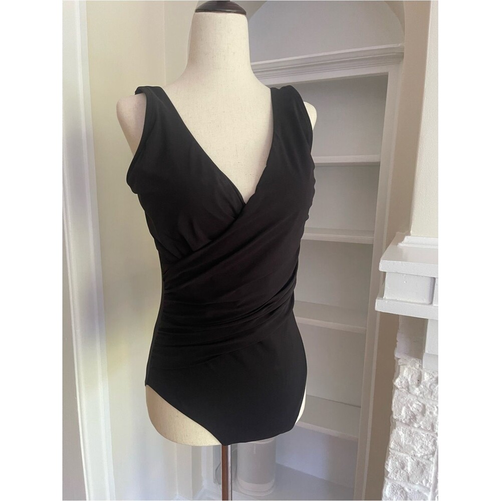 L.L. Bean Black FLATTERING One-Piece Classic Swimsuit